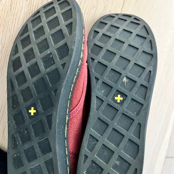 Dr Martens Shoreditch Red Maroon Canvas LaceUp High Top Boots Sneakers US 7 EU38 - Picture 3 of 7